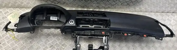 BMW 1 E82 E88 Dashboard 