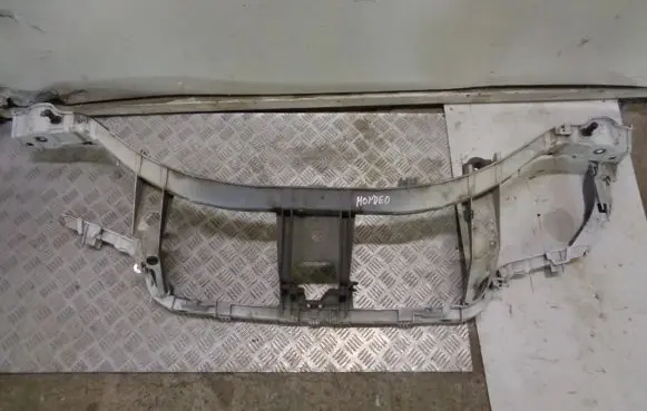 Ford Mondeo MK IV Radiator support slam panel bracket 