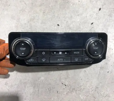 Mitsubishi Outlander Climate control unit 7820A460XA