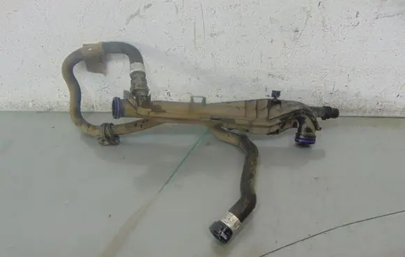 Peugeot 2008 I Engine coolant pipe/hose 9807502380