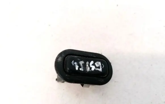 Opel Zafira A Electric window control switch 13363100 90561388