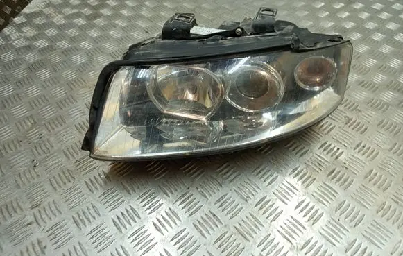 Audi A4 S4 B6 8E 8H Headlight/headlamp