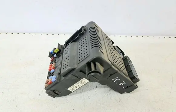 Volvo V70 Fuse module 30786475