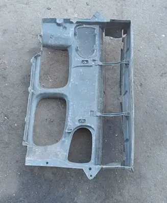BMW 5 E39 Intercooler air guide/duct channel 51718159959 8159959