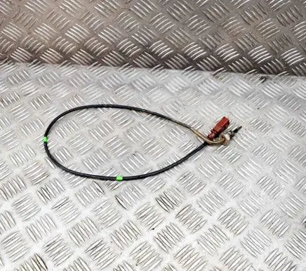 Volkswagen Tiguan Oil temperature sensor 04L906088JJ