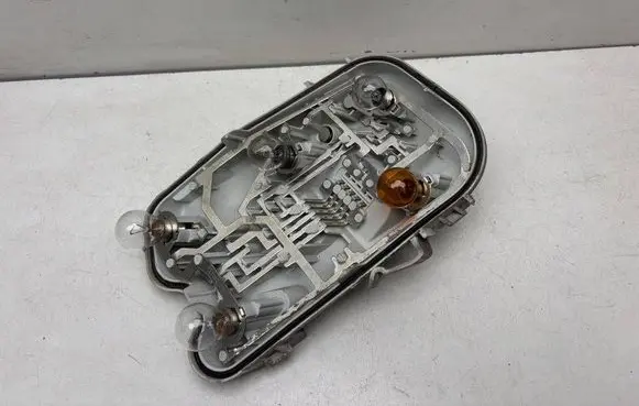 Audi A6 S6 C6 4F Tail light bulb cover holder 436272R