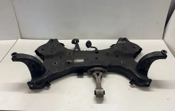 Hyundai i30 Front subframe 62401J7AA0 2108170229C