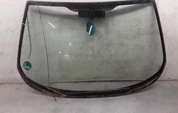 Alfa Romeo GT Front windscreen/windshield window