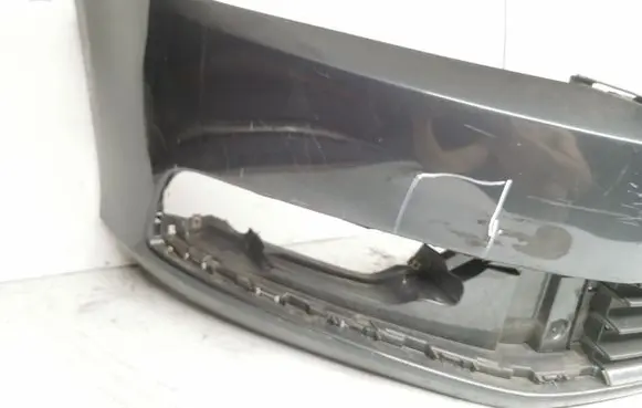 Volkswagen PASSAT B7 Front bumper