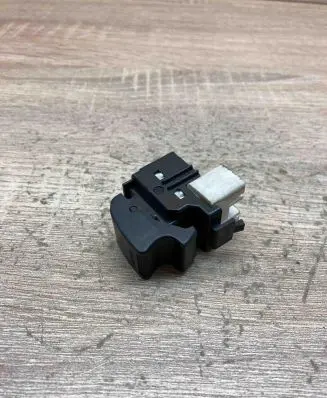 Toyota Corolla E100 Electric window control switch 6073y65