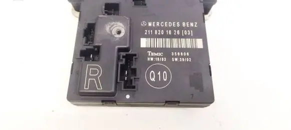 Mercedes-Benz E W211 Door control unit/module 2118201526