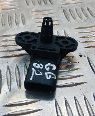 Volkswagen Touran I Air pressure sensor 0261230095