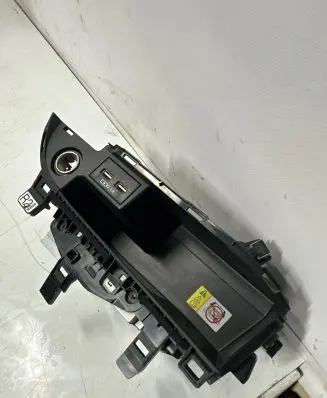 Lexus RX 450H Wireless charging module 10R0312895
