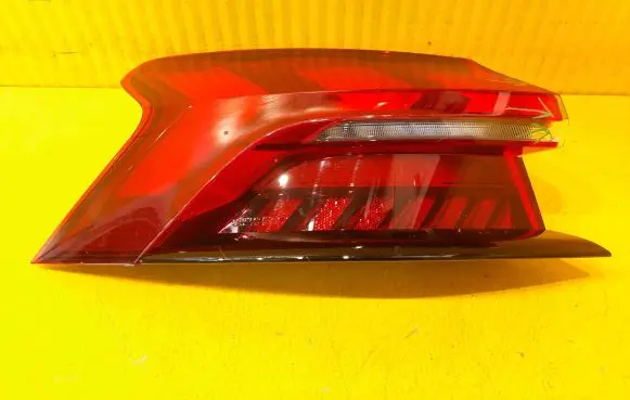 Audi e-tron Rear/tail lights 4J3945091