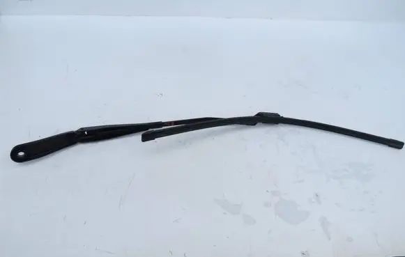 Volvo S60 Front wiper blade arm 30753504