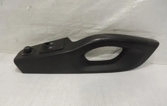 Opel Vivaro Electric window control switch 93868886