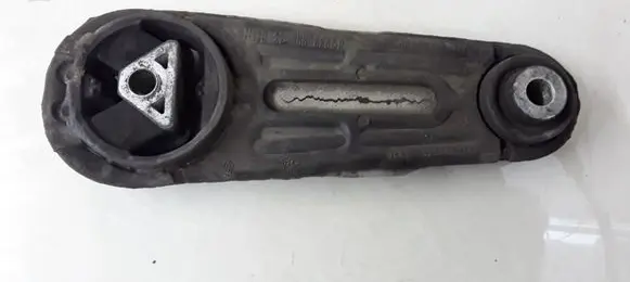 Renault Megane II Gearbox mount 8200042453
