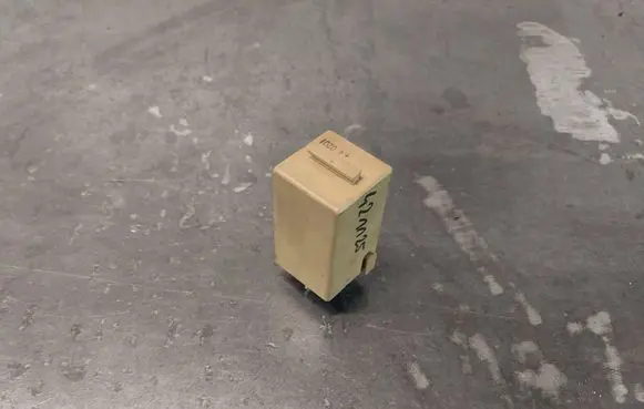 BMW 5 E39 Other relay 8384505 61368384505