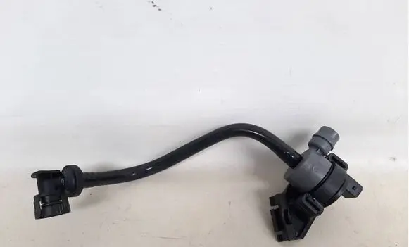 BMW 5 G30 G31 G38 Breather hose/pipe 8482822 7636149 13908482822
