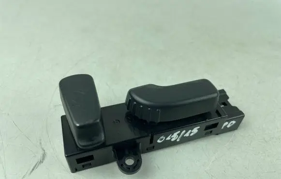 Subaru Legacy Seat control switch 8PRH110516