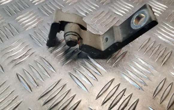 Seat Leon (1P) Front door upper hinge