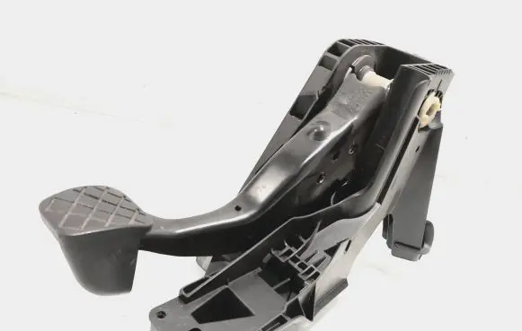 Volkswagen Golf VII Brake pedal 5q1721058bj