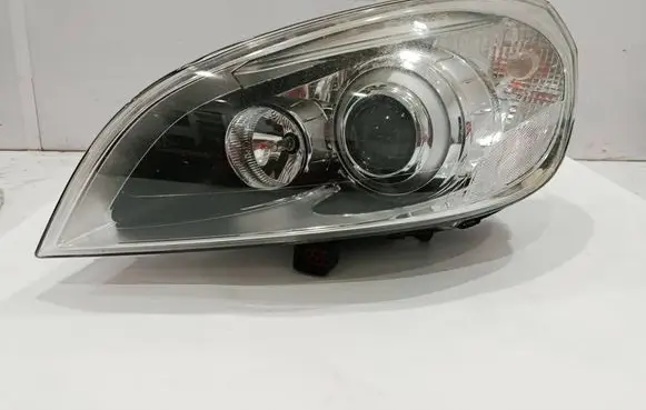 Volvo V60 Headlight/headlamp 31299990 89905477