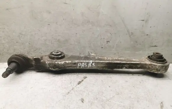 Volkswagen PASSAT B5.5 Front control arm 4B0407155