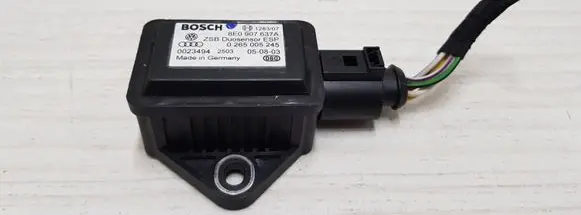 Audi A6 S6 C5 4B ESP acceleration yaw rate sensor 8E0907637A 0265005245 0023494