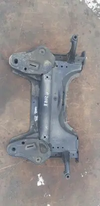 Peugeot 208 II Front axle beam 