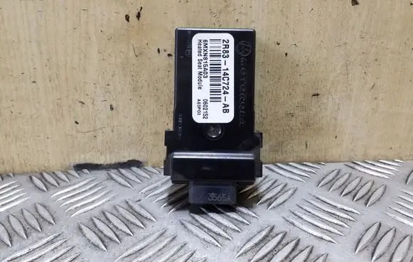 Land Rover Discovery 3 - LR3 Seat heating relay 2R8314C724AB