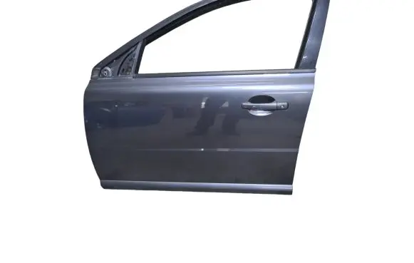 Volvo V70 Front door