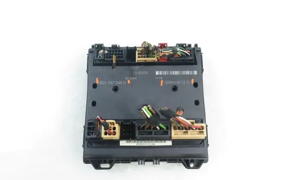 Volkswagen Polo IV 9N3 Central body control module 5WK48212D 6Q1937049D
