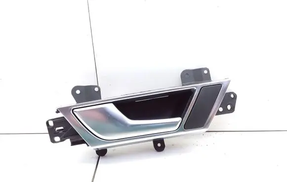 Rear door interior handle