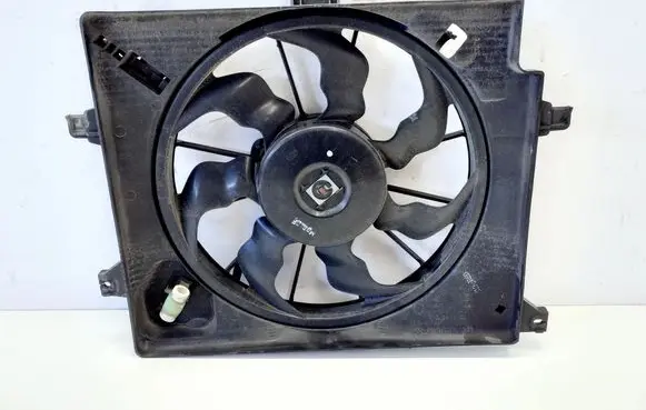 KIA Ceed Radiator cooling fan shroud 