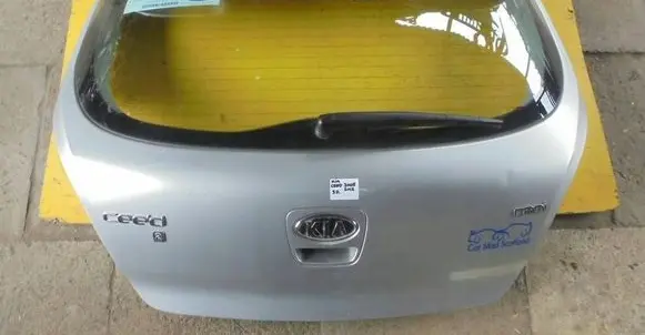 KIA Pro Cee'd I Truck tailgate 