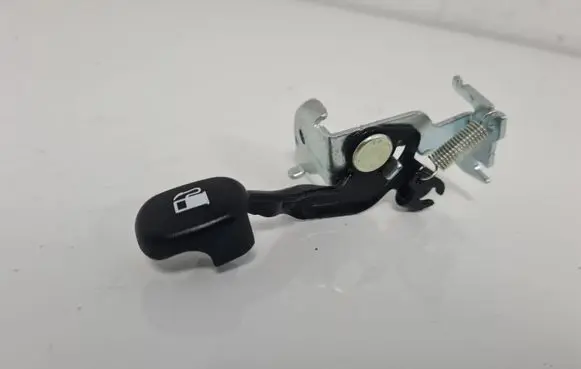 Hyundai i20 (GB IB) Fuel cap release pull handle 