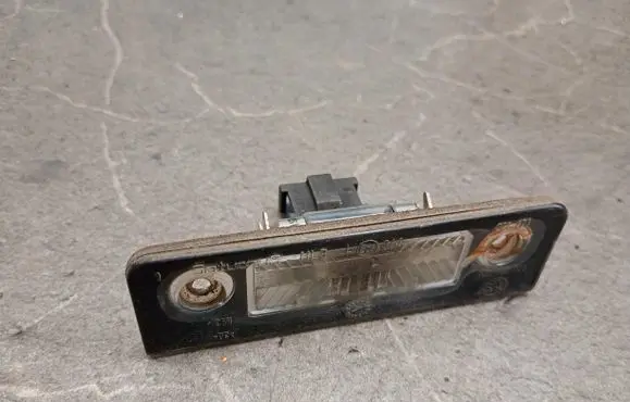 Skoda Octavia Mk2 (1Z) Number plate light 1z0943021
