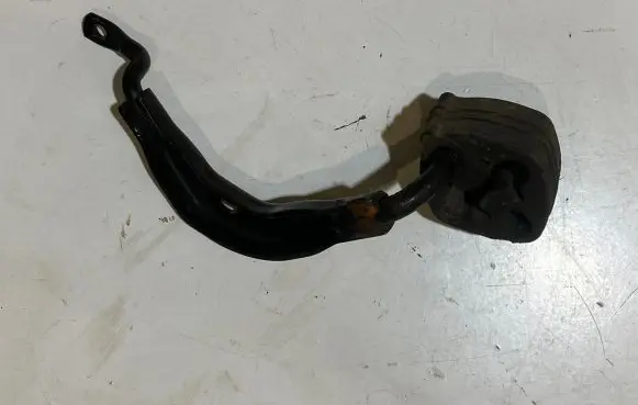 Ford Mustang VI Muffler mount bracket/holder FR335A242BB