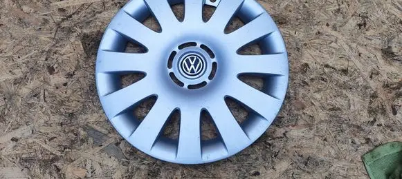 BMW 1 E81 E87 R16 wheel hub/cap/trim 6750575