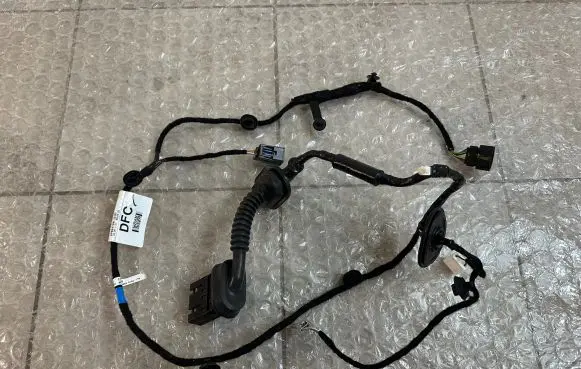 Volkswagen Amarok II Rear door wiring loom N1WT-14633