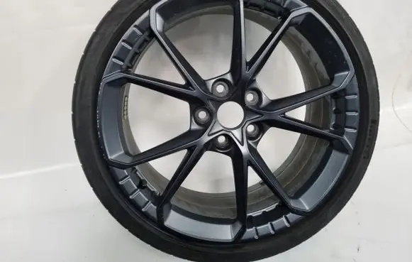 R19 alloy rim