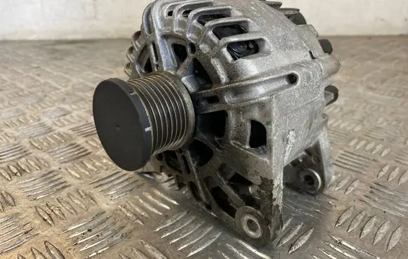 Opel Vivaro Generator/alternator 287535 POD11662 240328