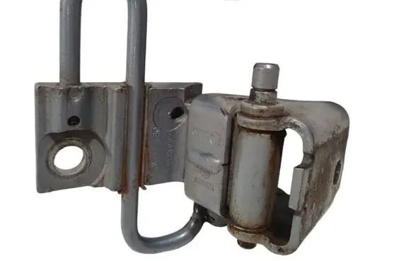 Audi A6 S6 C6 4F Front door lower hinge 8E0831411E