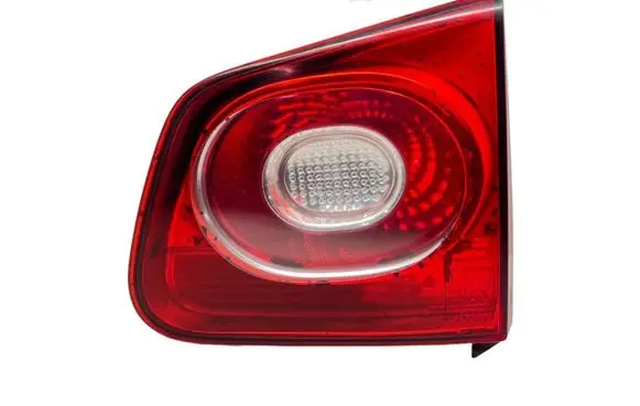 Volkswagen Tiguan Tailgate rear/tail lights 5N0945094B 261010 009692021613