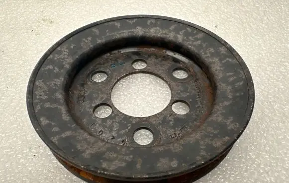 Audi A4 S4 B5 8D Power steering pump pulley 058145255D