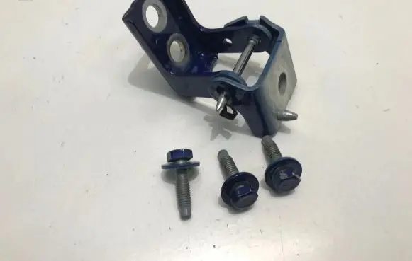 Citroen C5 X Rear door lower hinge 220301C