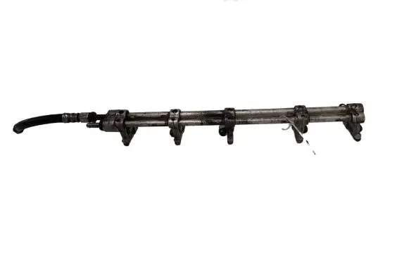 Volkswagen Transporter - Caravelle T5 Fuel main line pipe