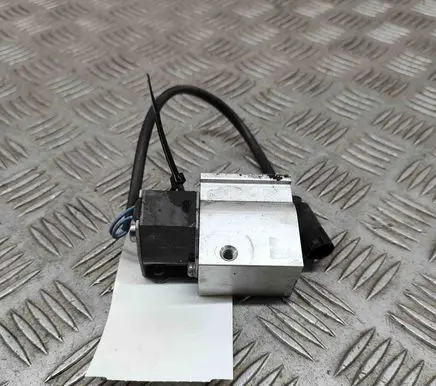 Air conditioning (A/C) expansion valve
