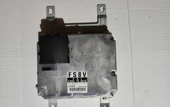 Mazda Premacy Engine control unit/module FS8V18881B